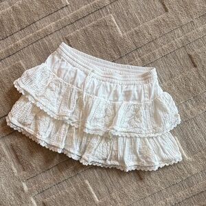 Muche et Muchette White Ruffled Miniskirt o/s Couette Skort